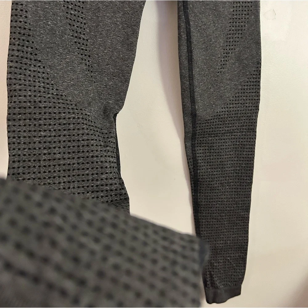 Gymshark Dark Grey Leggings - Picture 7 of 9